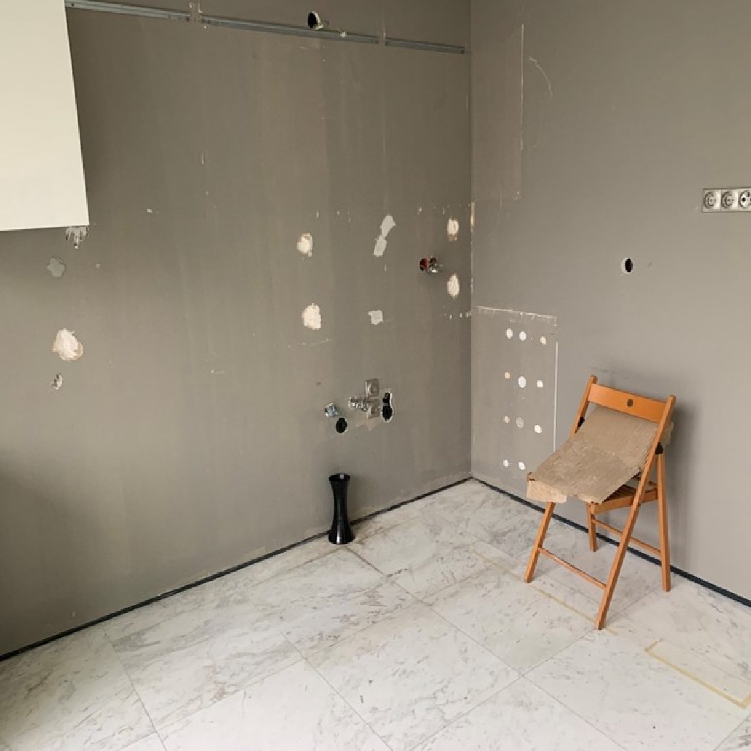 Home Office / Guest House — 11